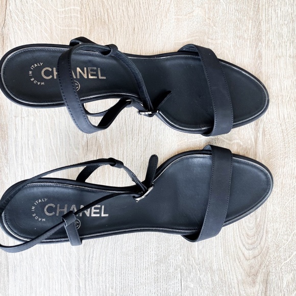 Authentic Chanel Strap Heels - Black - Size 40/10 - Picture 4 of 7